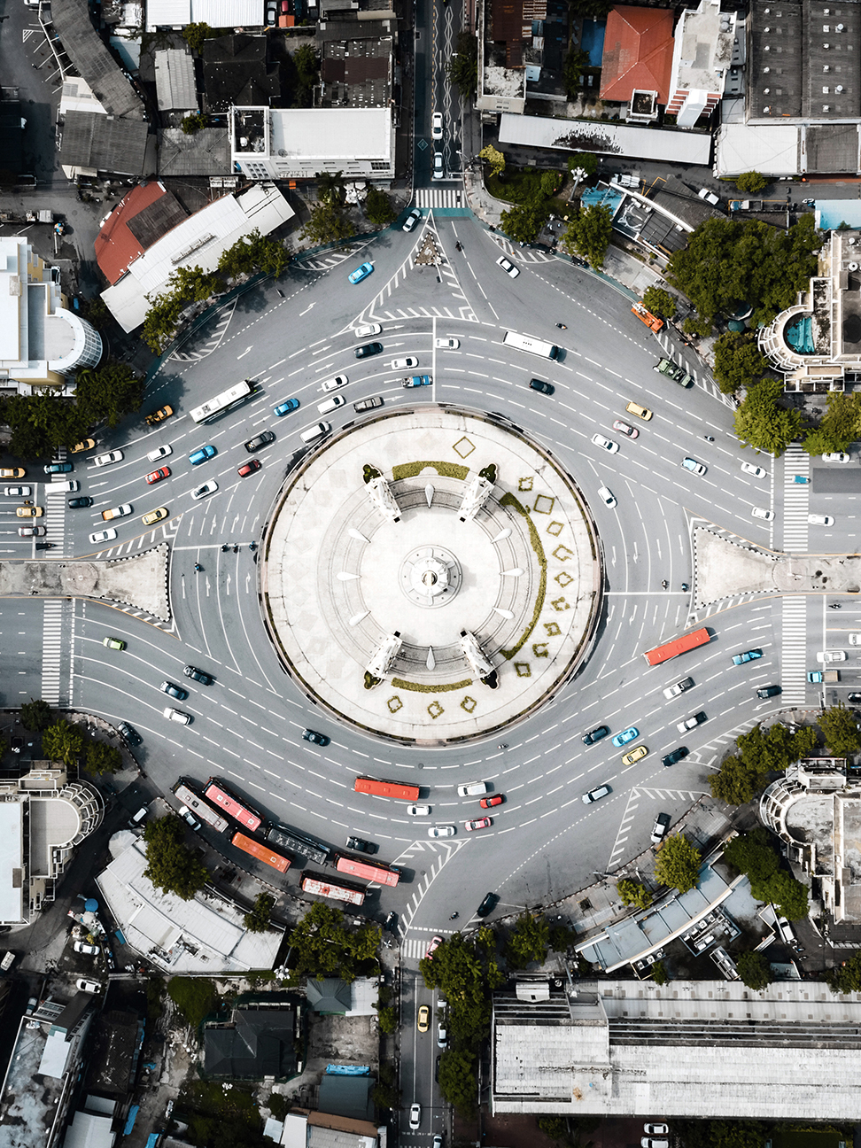 Overhead view of a traffic circle